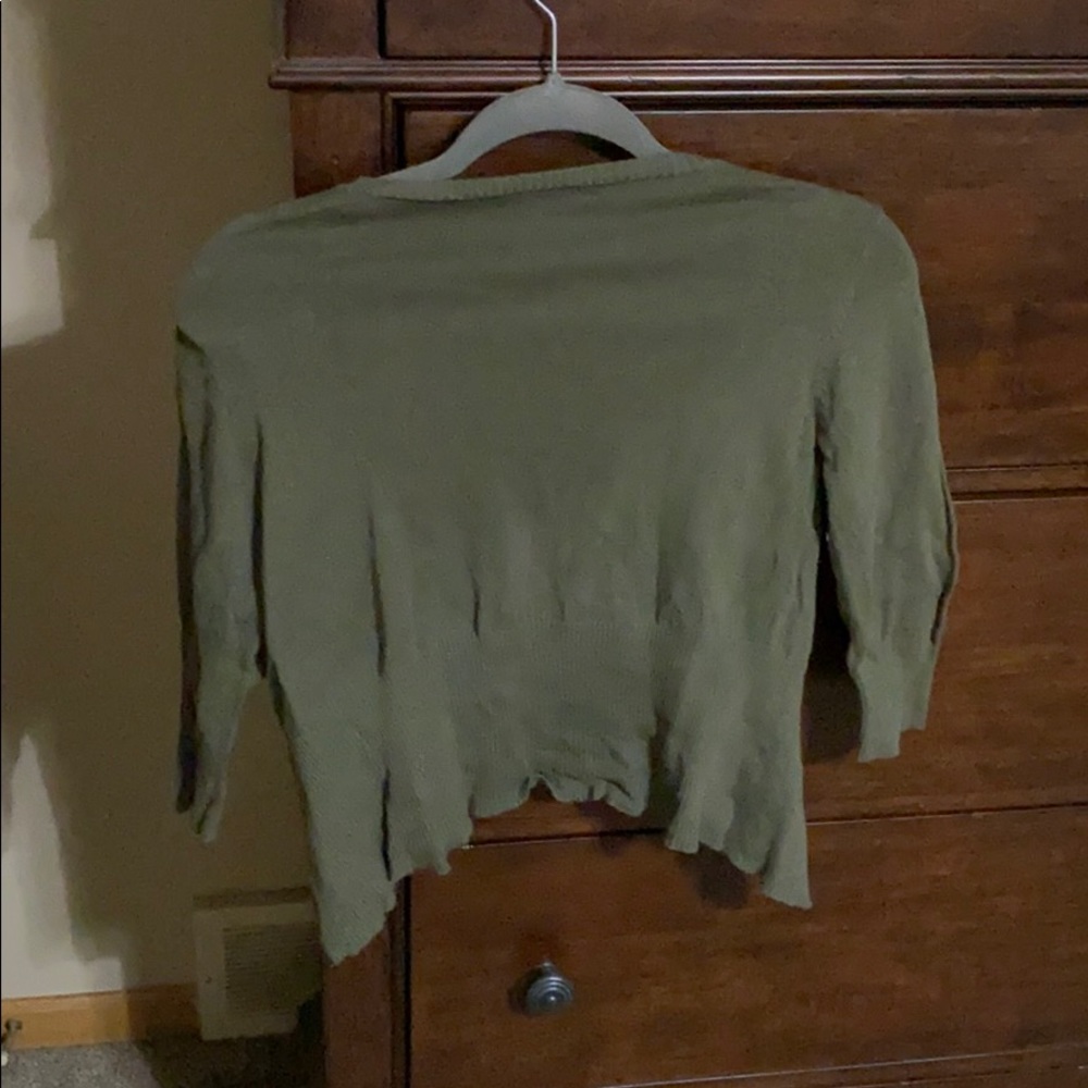 Cropped Ruffle sweater - Picture 3 of 3